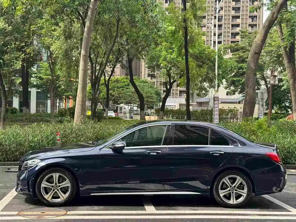 Mercedes-Benz C-Class 2019