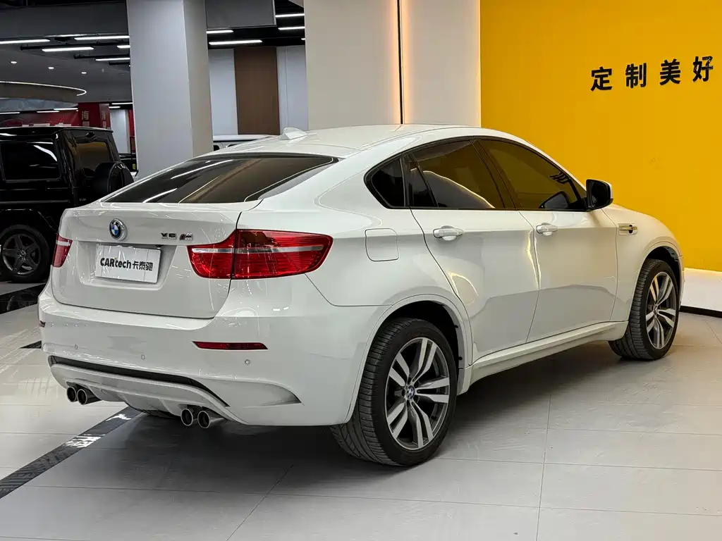 BMW X6 M 2012 — фото 17