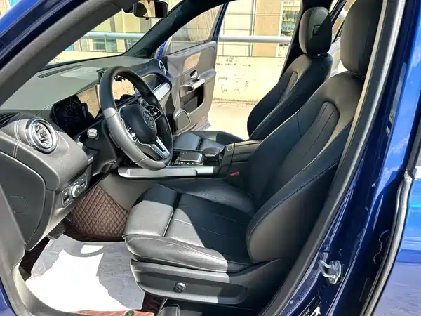 Mercedes-Benz GLB 2021