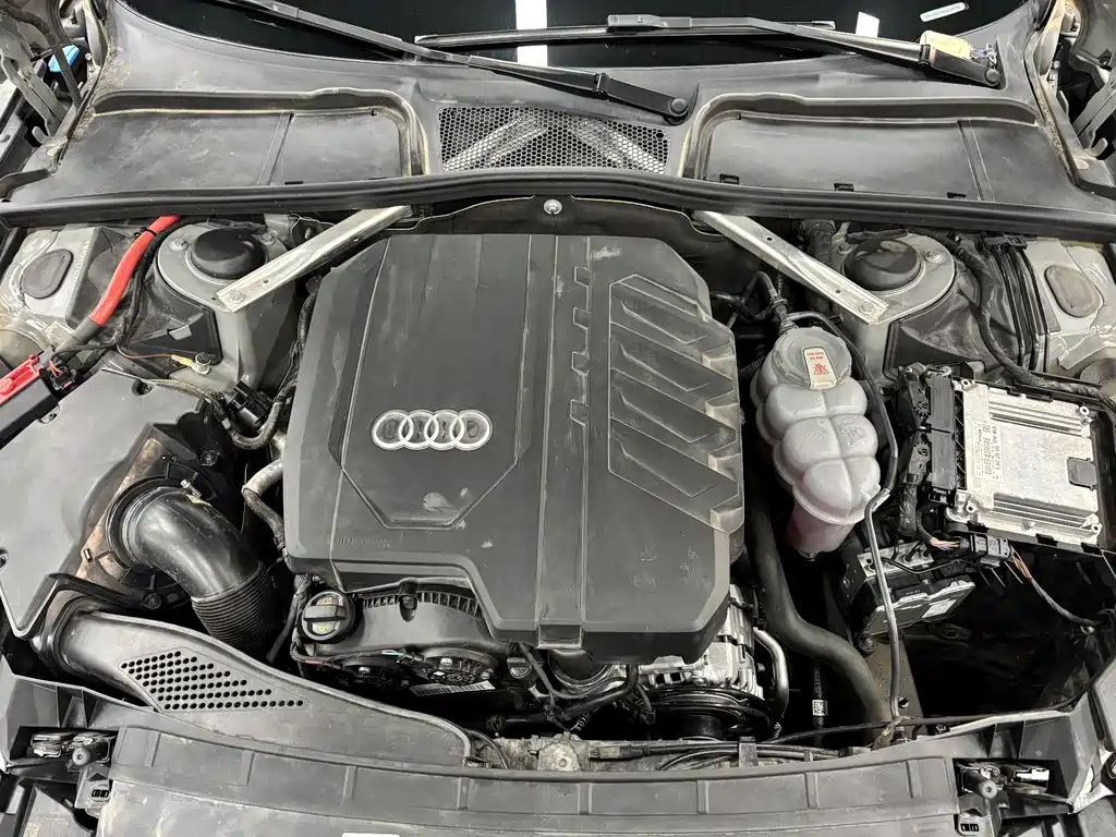 Audi A4 2022 — фото 5