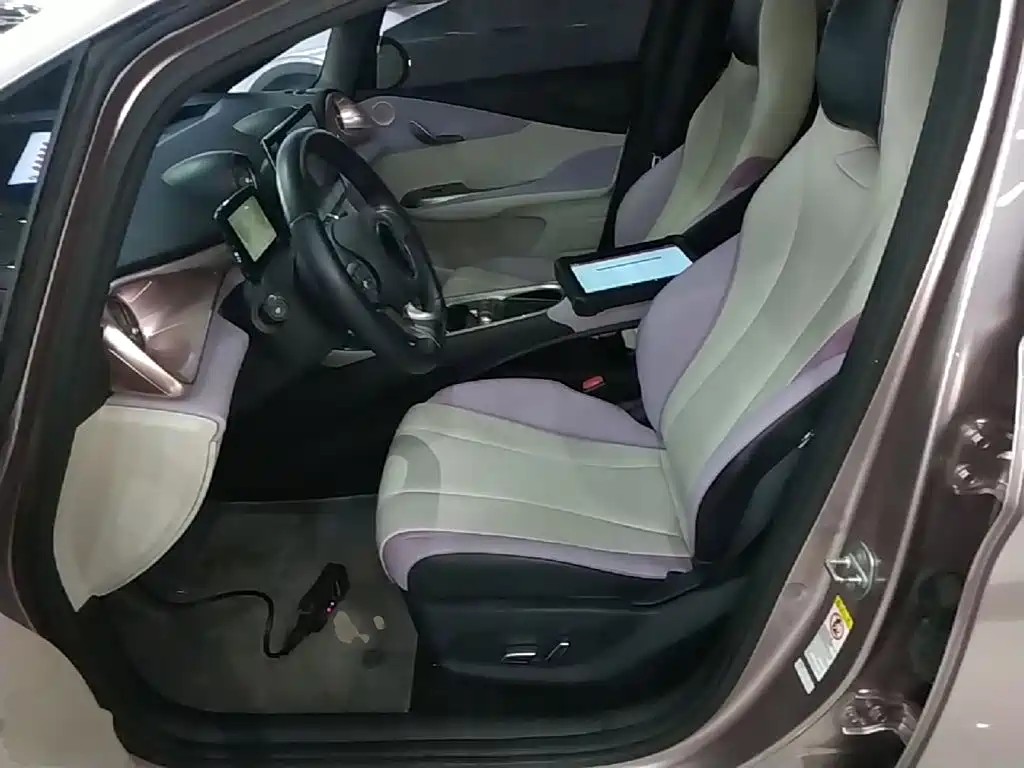 BYD Dolphin 2022 — фото 15