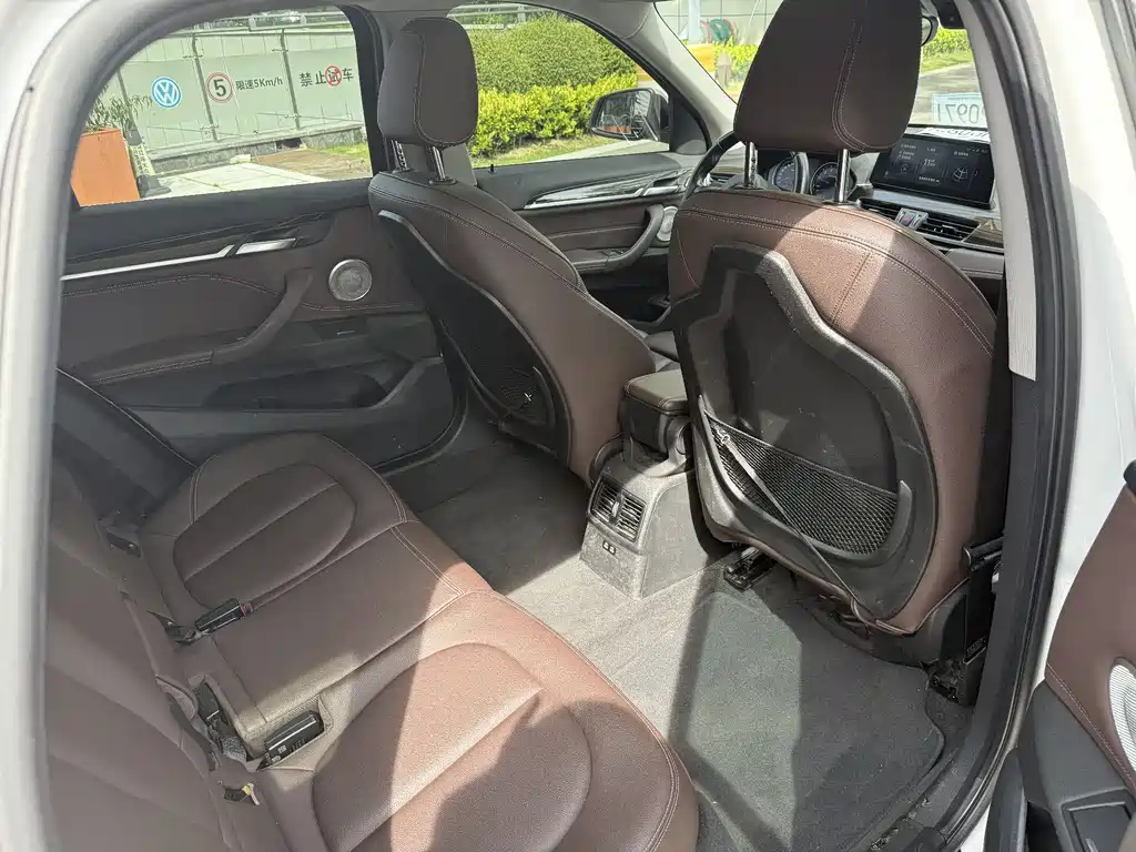 BMW X1 2020 — фото 11