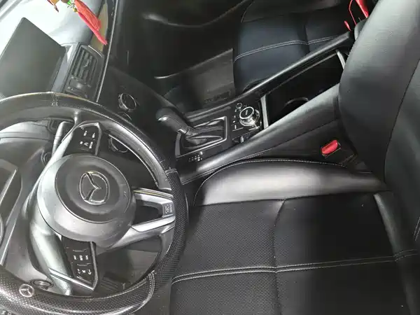 Mazda CX-4 2021