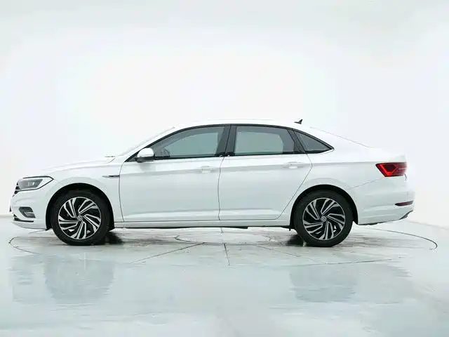 Volkswagen Sagitar 2022