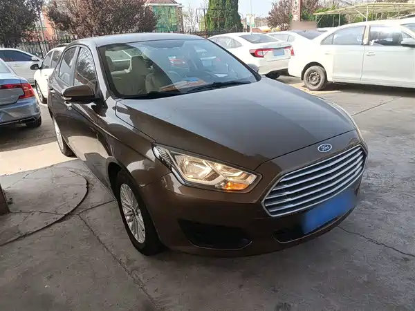 Ford Escort 2017