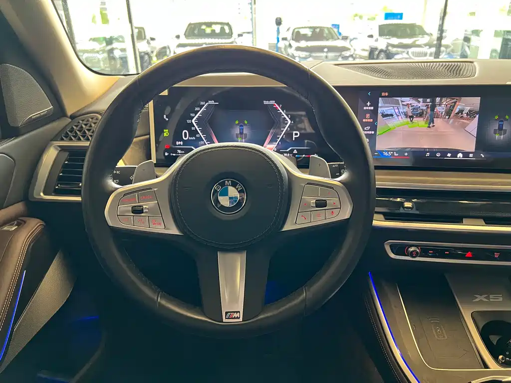 BMW X5 2025 — фото 11