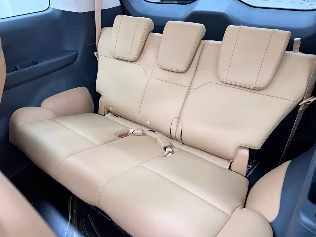 GAC Motor E8 PHEV 2023 — фото 19
