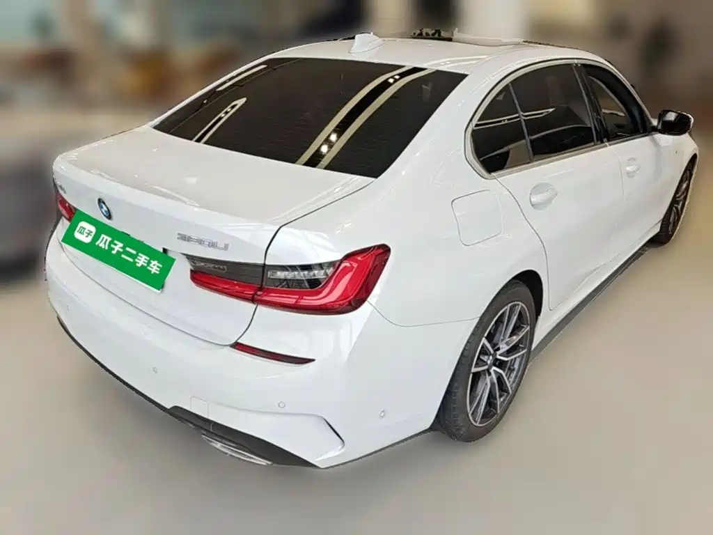 BMW 3 Series 2021 — фото 12