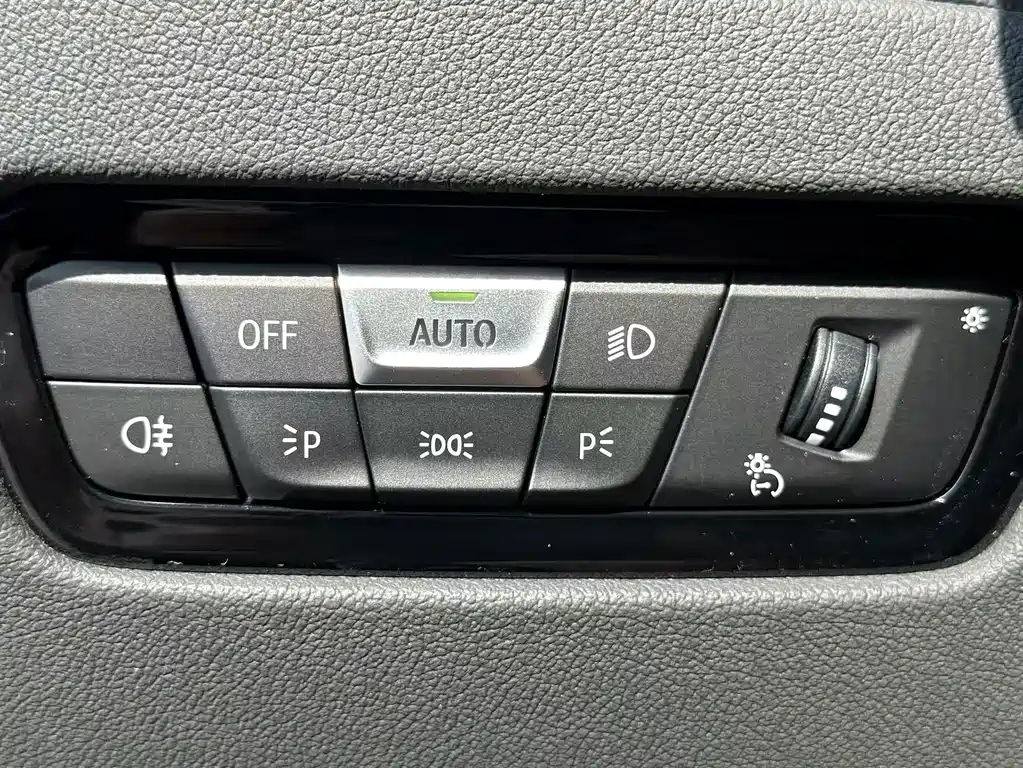 BMW 3 Series 2020 — фото 15