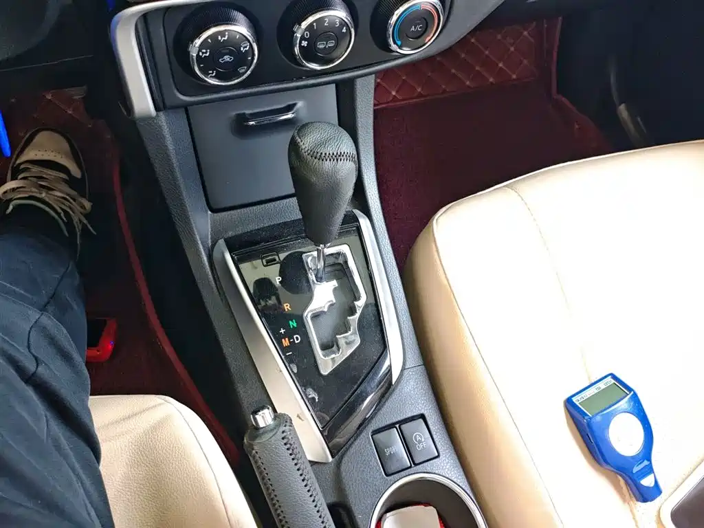 Toyota Corolla 2018 — фото 14