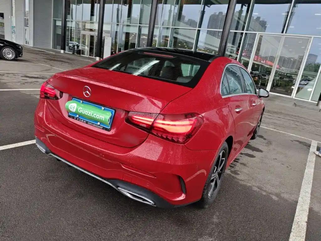 Mercedes-Benz A-Class 2023 — фото 7