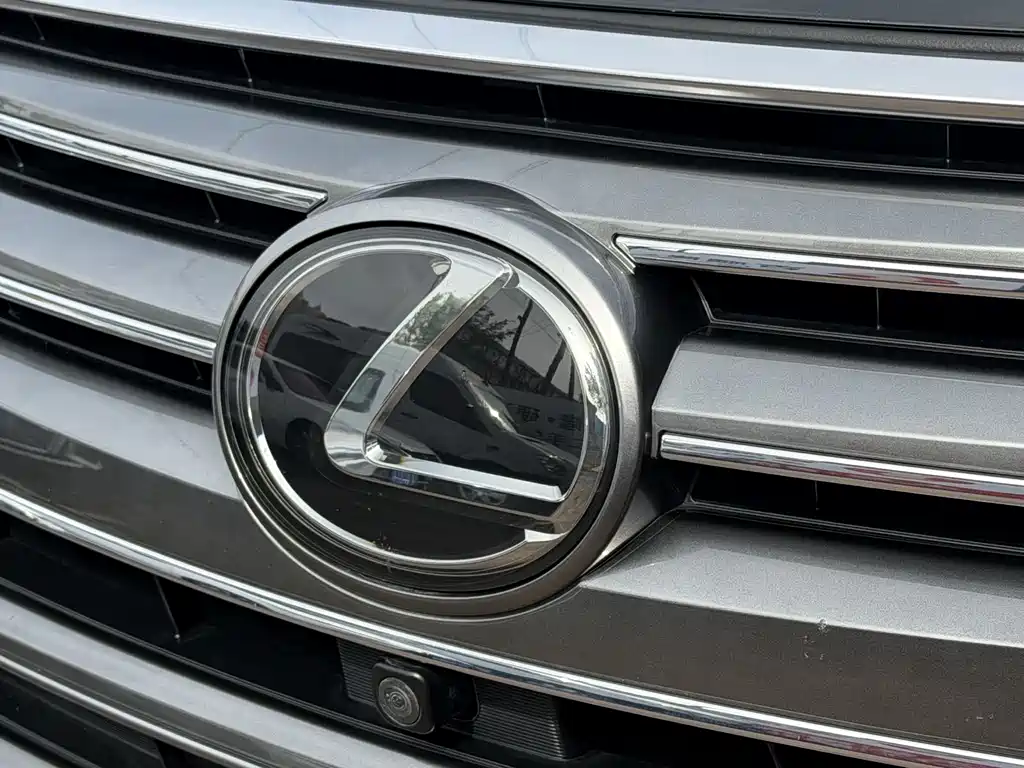 Lexus LX 2020 — фото 4