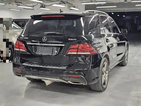 Mercedes-Benz GLE 2016