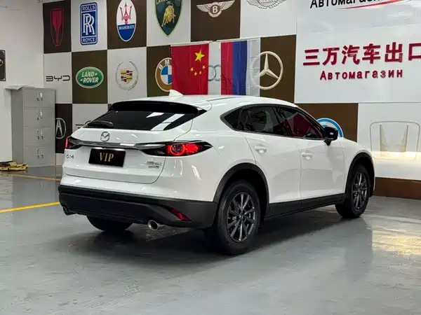 Mazda CX-4 2023