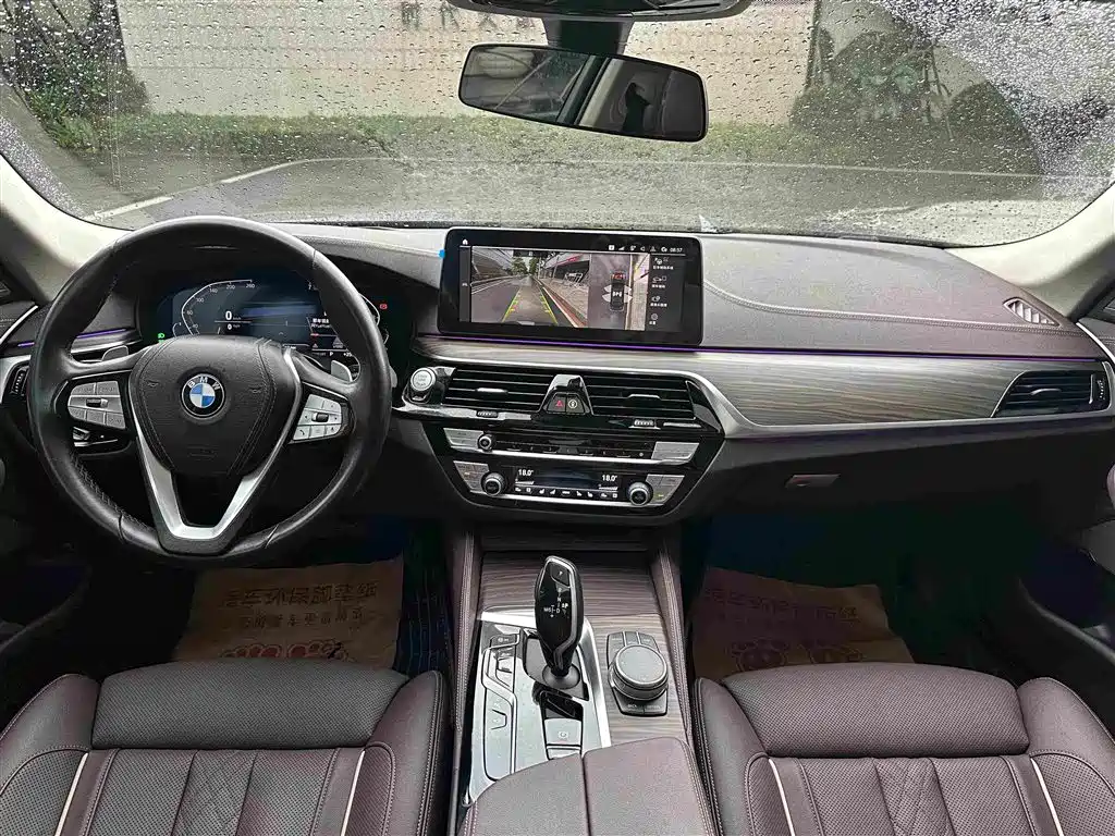 BMW 5 Series 2021 — фото 5