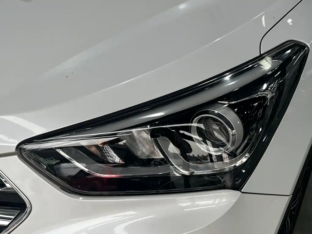 Hyundai Santa Fe 2017 — фото 3