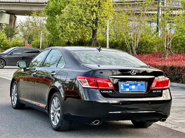 Lexus ES 2010