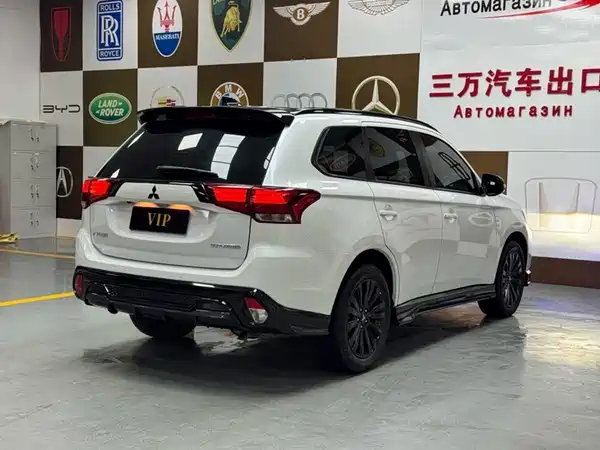 Mitsubishi Outlander 2022