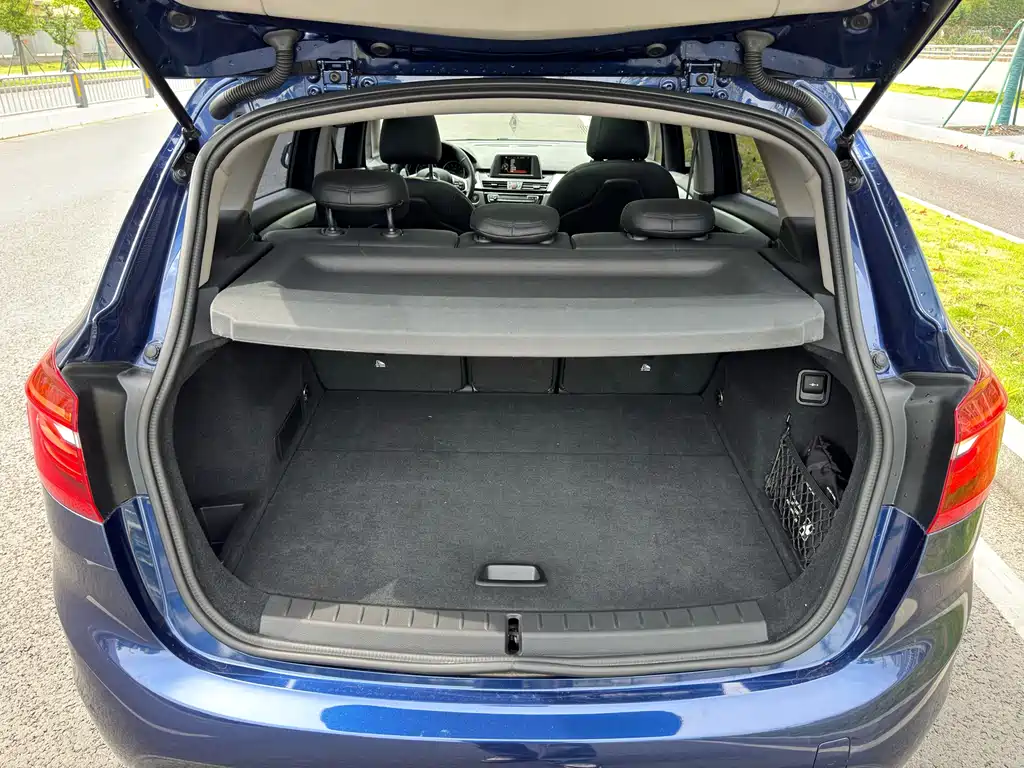 BMW 2 Series Active Tourer 2016 — фото 13