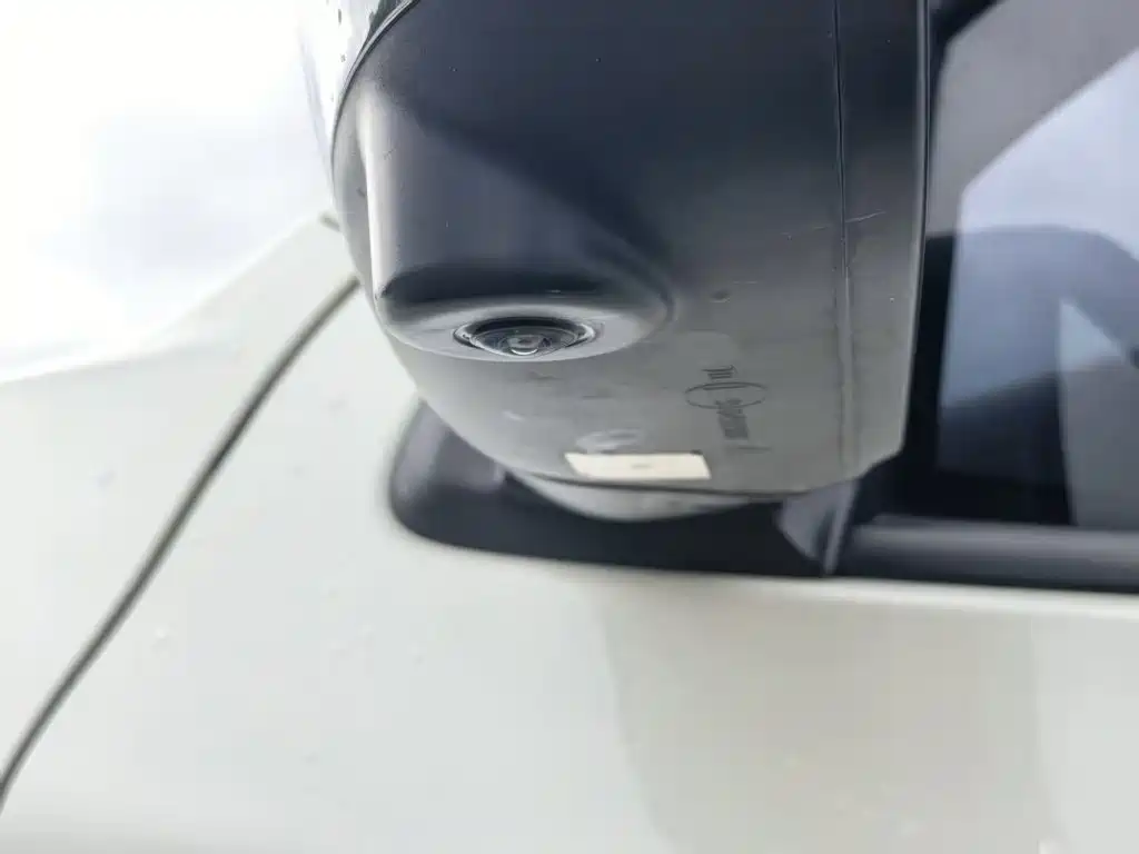 Nissan Terra 2018 — фото 15