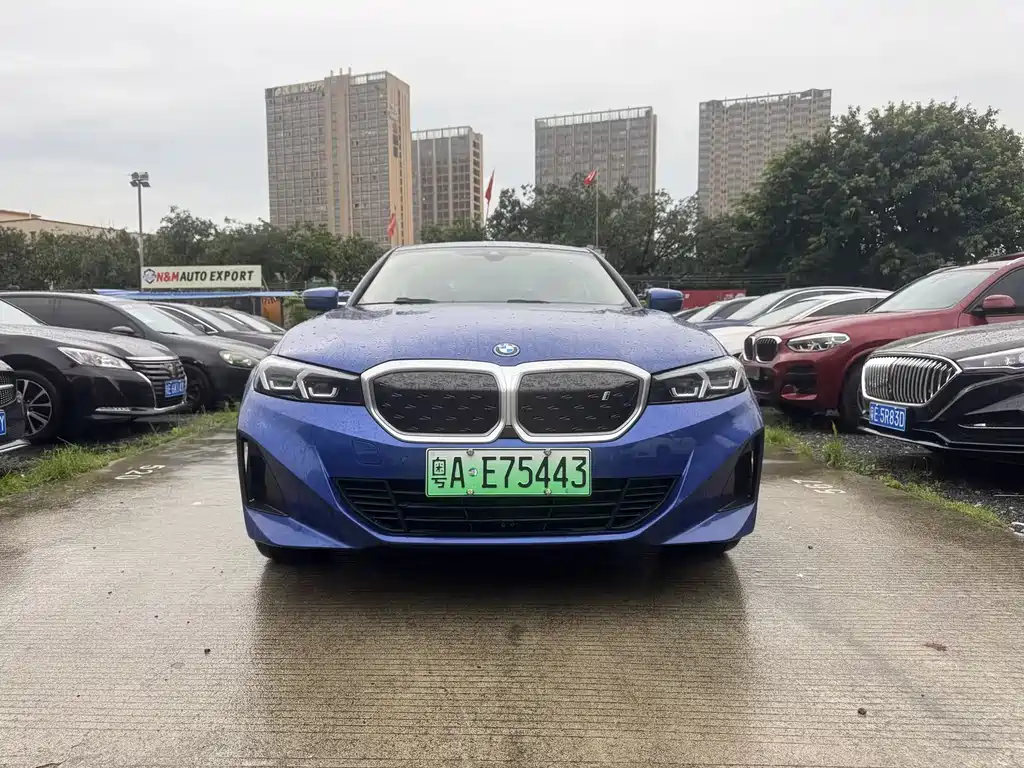 BMW i3 2022 — фото 2