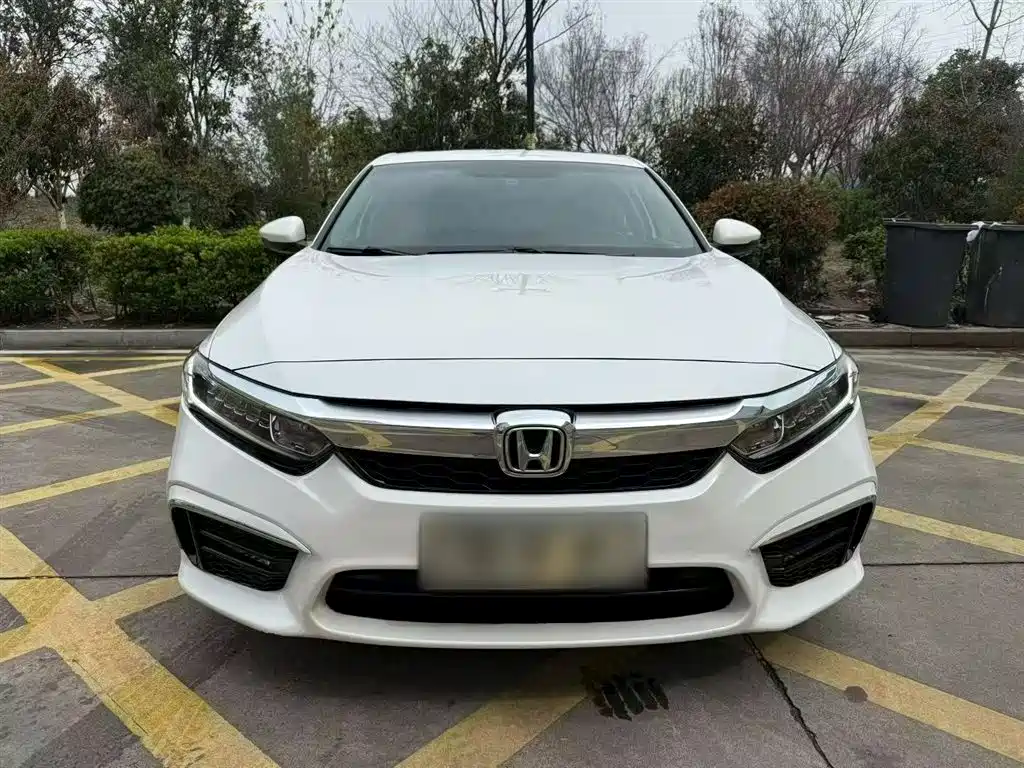 Honda Inspire 2019 — фото 13