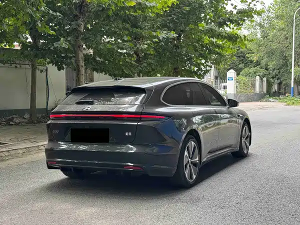 NIO ET5T 2025