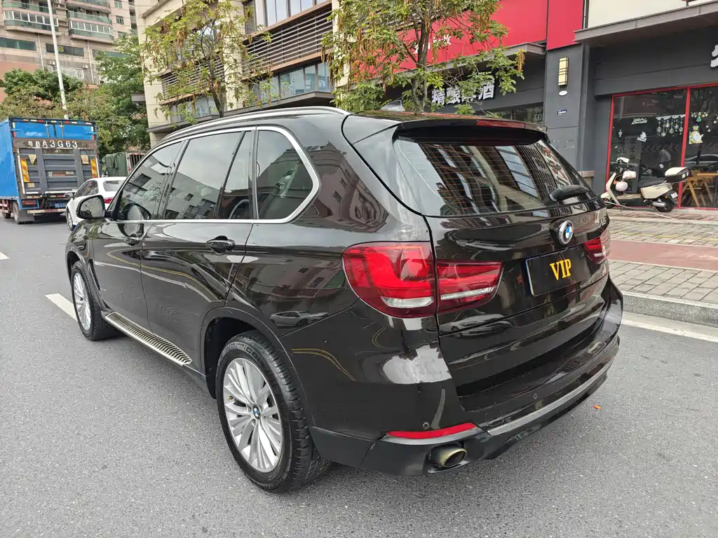 BMW X5 2018 — фото 6