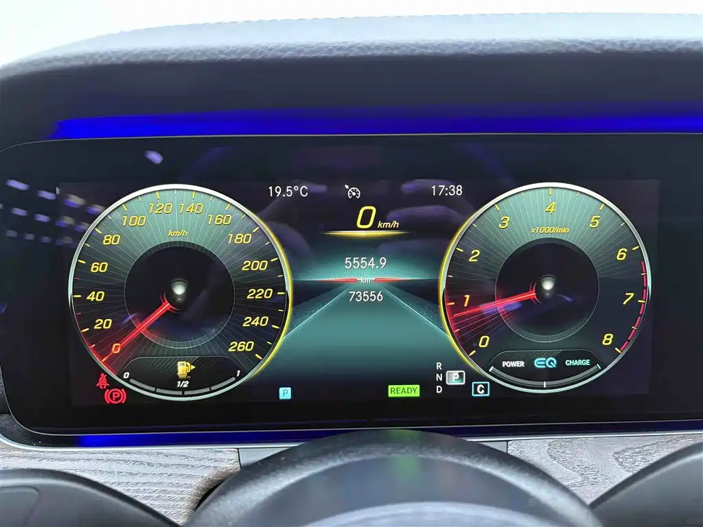 Mercedes-Benz E-Class 2021 — фото 15