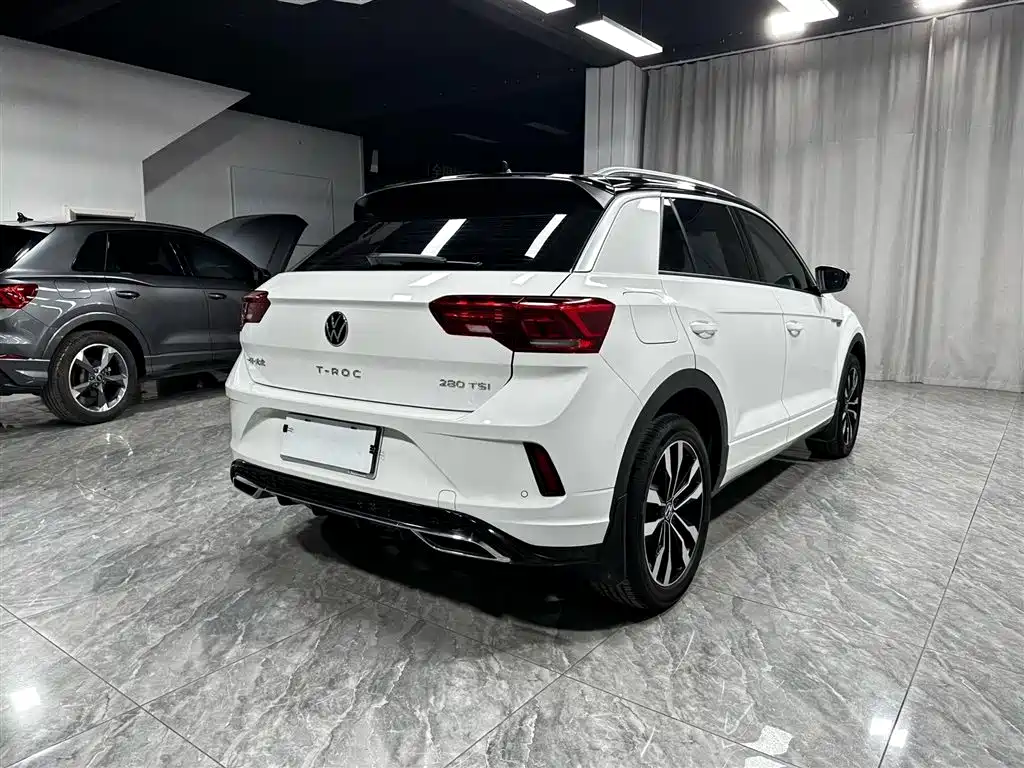Volkswagen T-Roc 2023 — фото 4
