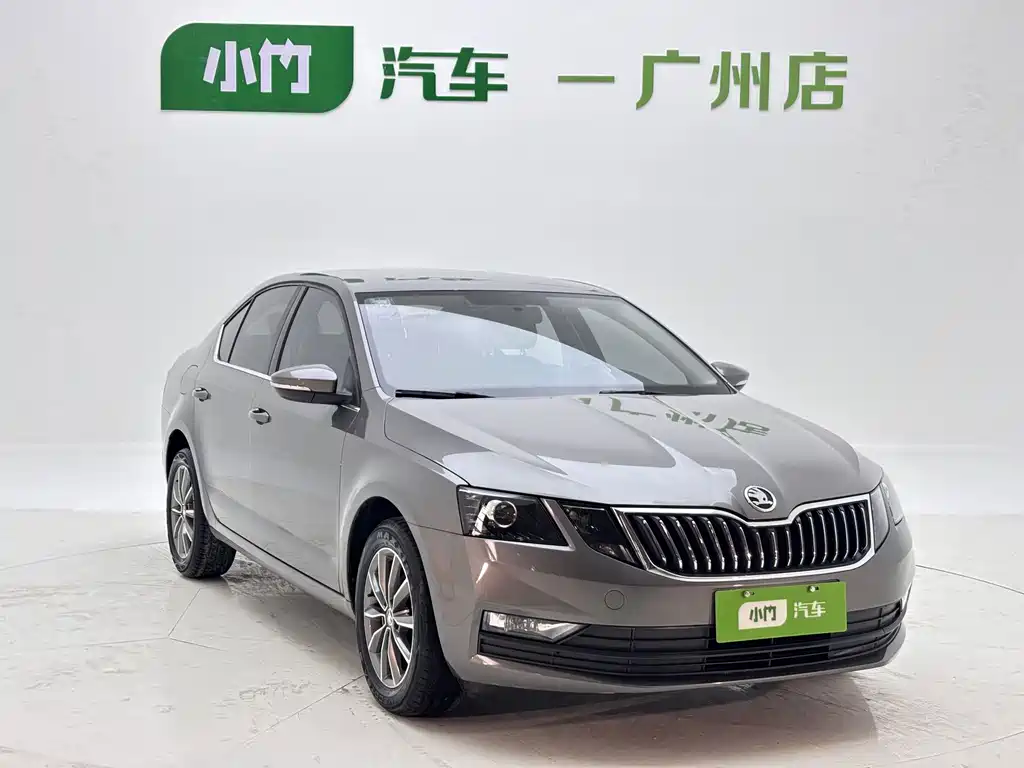 Skoda Octavia 2022 — фото 2