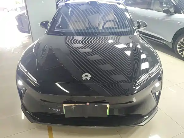 NIO ET5 2022