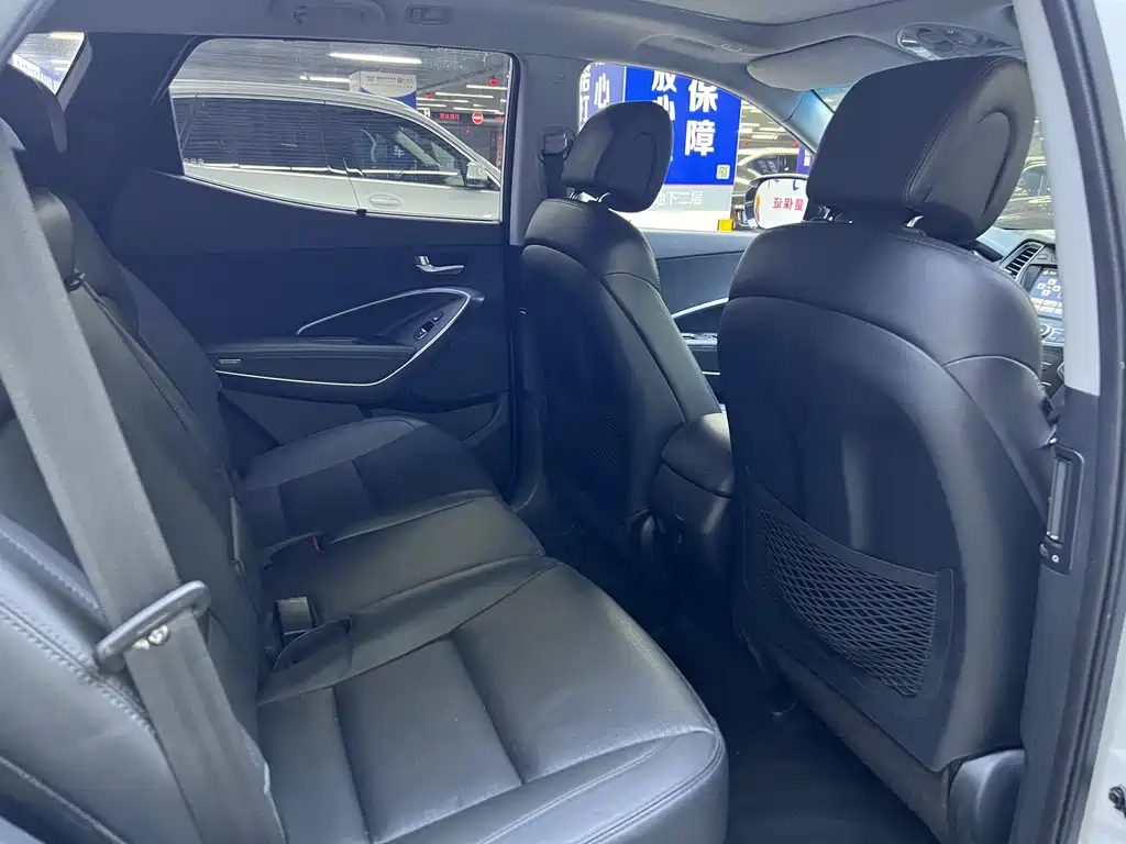 Hyundai Santa Fe 2015 — фото 16