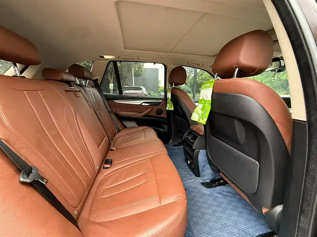 BMW X5 2018 — фото 16