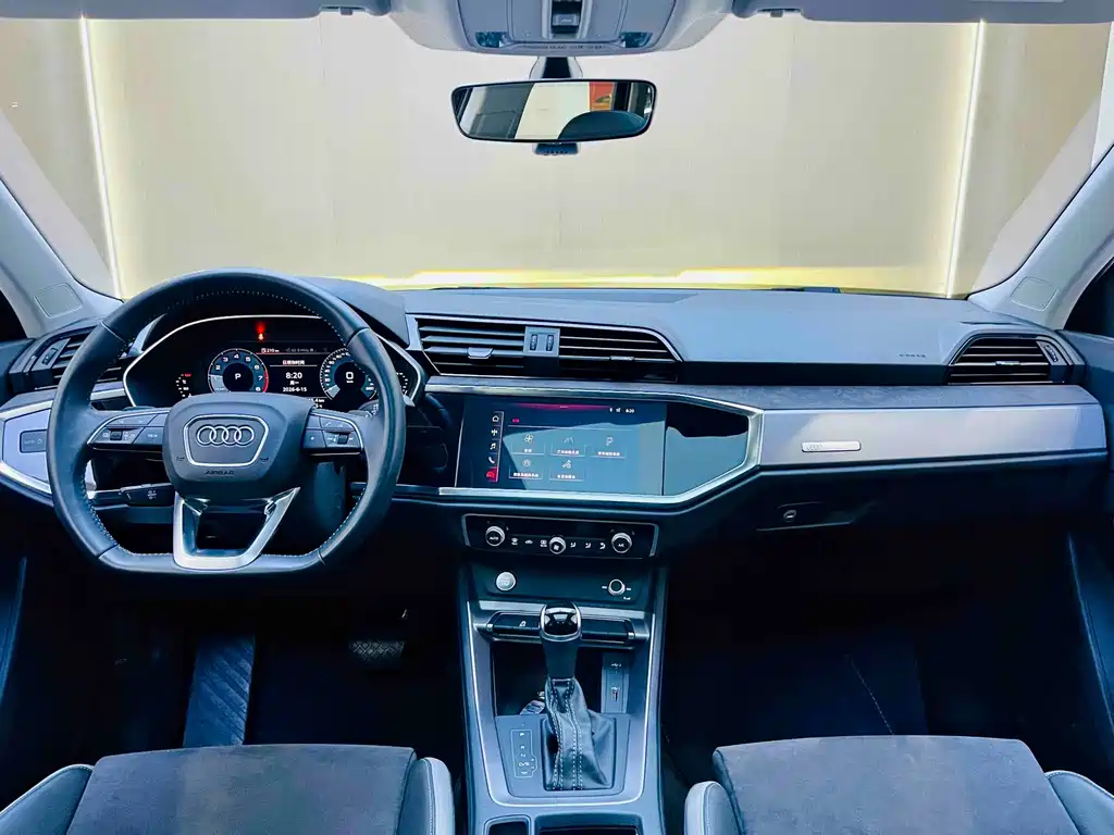 Audi Q3 2020 — фото 10
