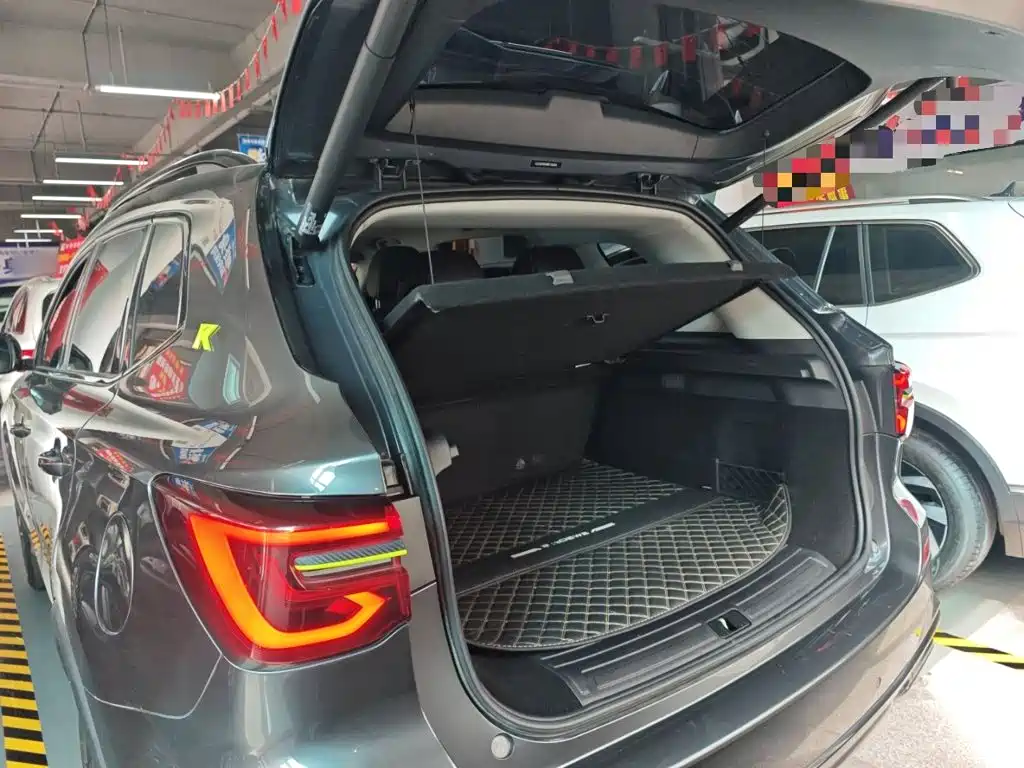 Roewe RX5 New Energy 2021 — фото 15
