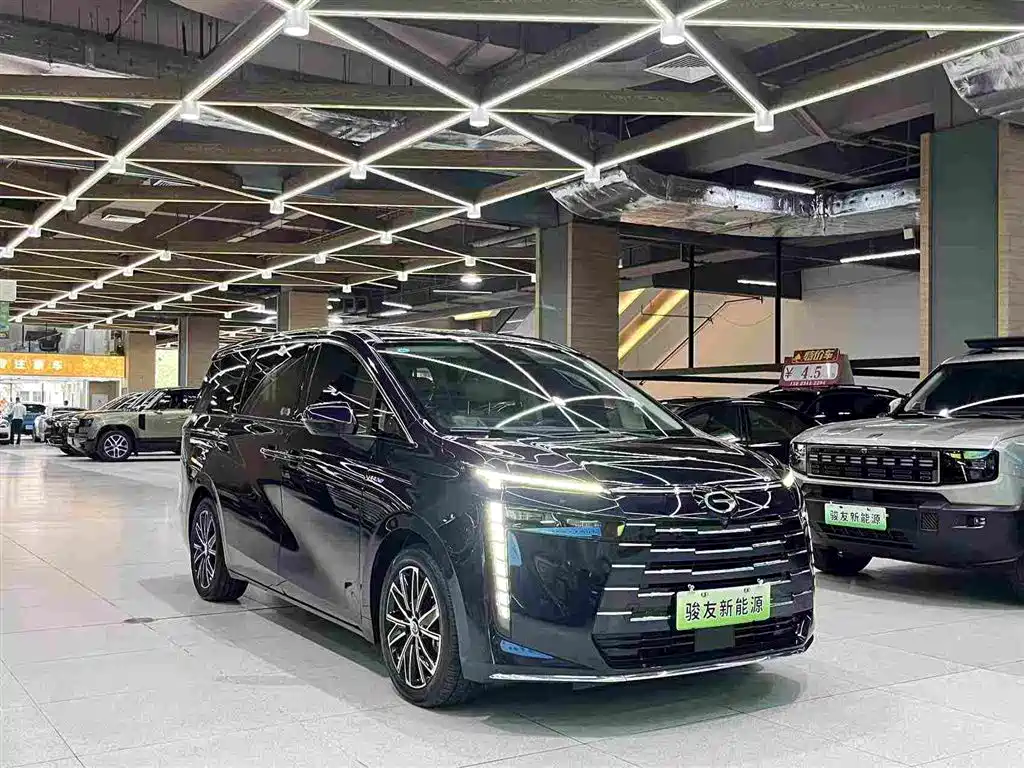 GAC Motor E8 PHEV 2024 — фото 2