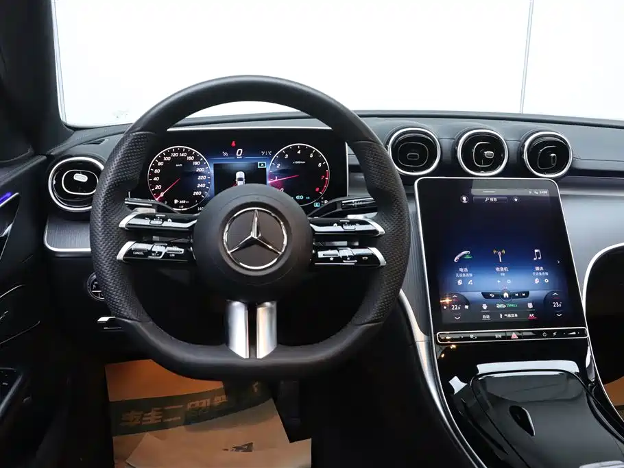 Mercedes-Benz C-Class 2023 — фото 28