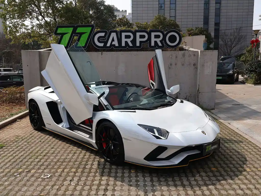 Lamborghini Aventador 2019 — фото 2
