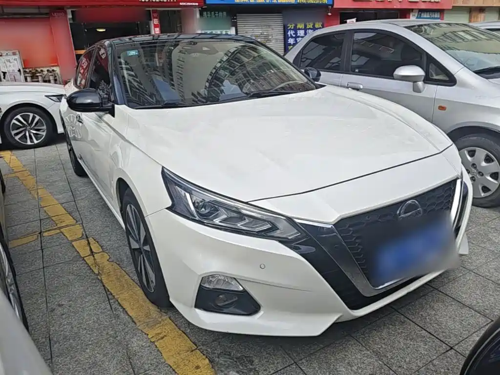 Nissan Teana 2022