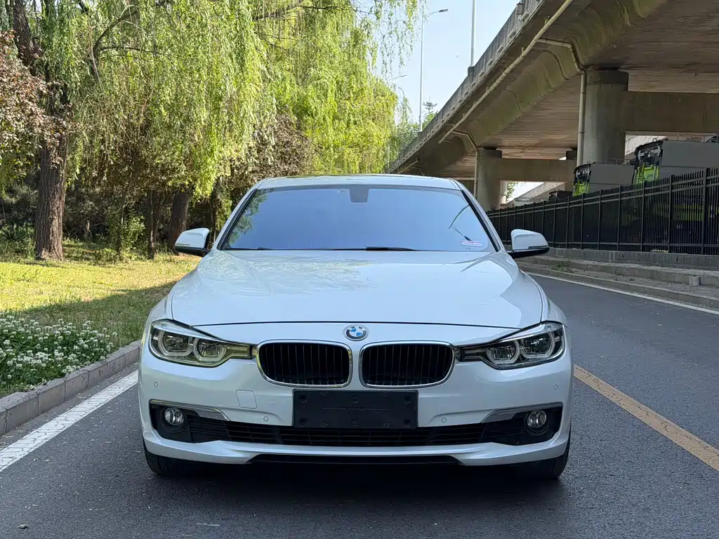 BMW 3 Series 2017