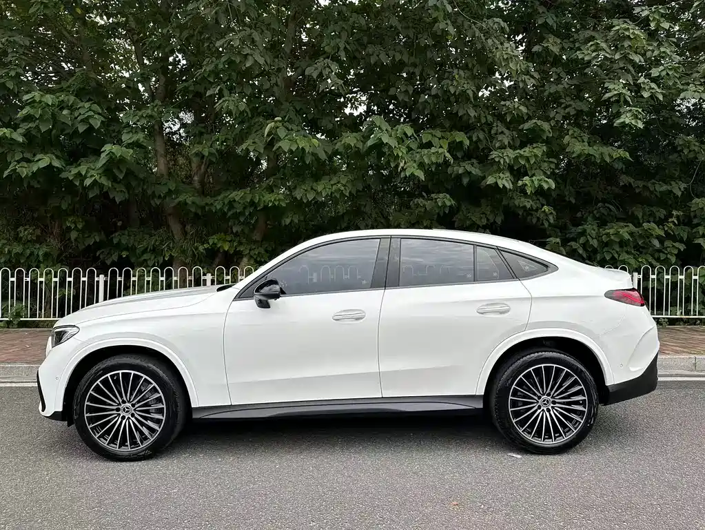 Mercedes-Benz GLC Coupe 2024 — фото 6