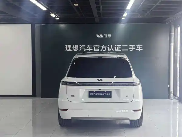 Li Auto L9 2025