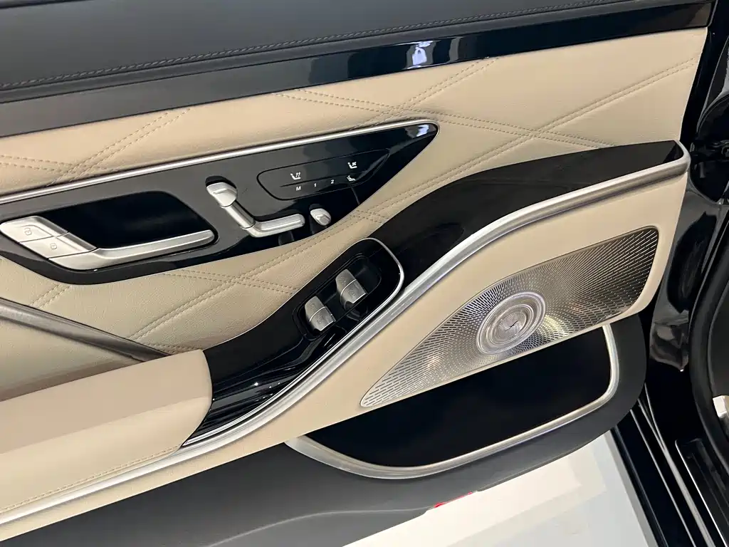 Mercedes-Benz Maybach S-Class 2025 — фото 11