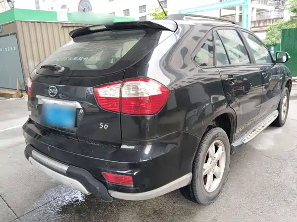 BYD S6 2015