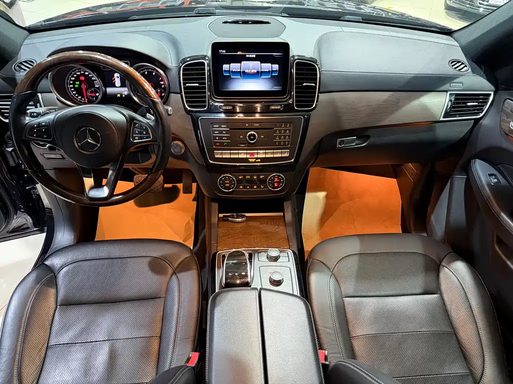 Mercedes-Benz GLS 2018 — фото 13