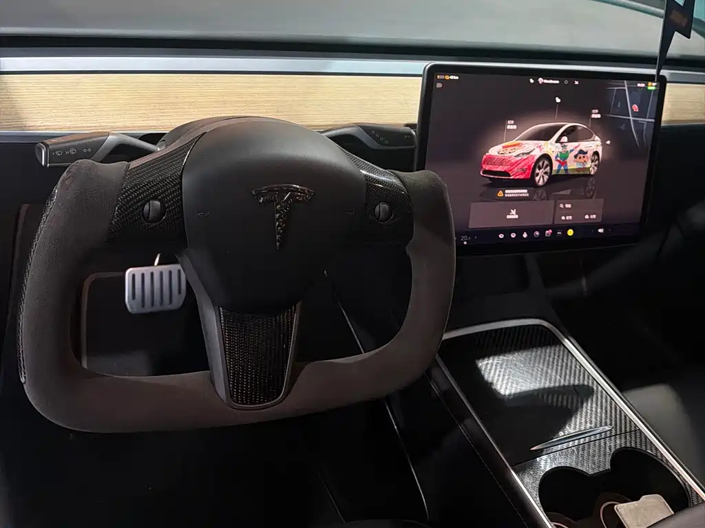 Tesla Model Y 2023 — фото 10