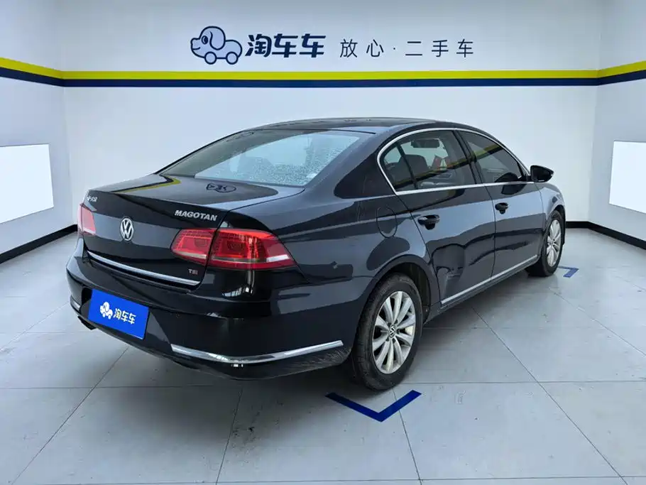 Volkswagen Magotan 2016