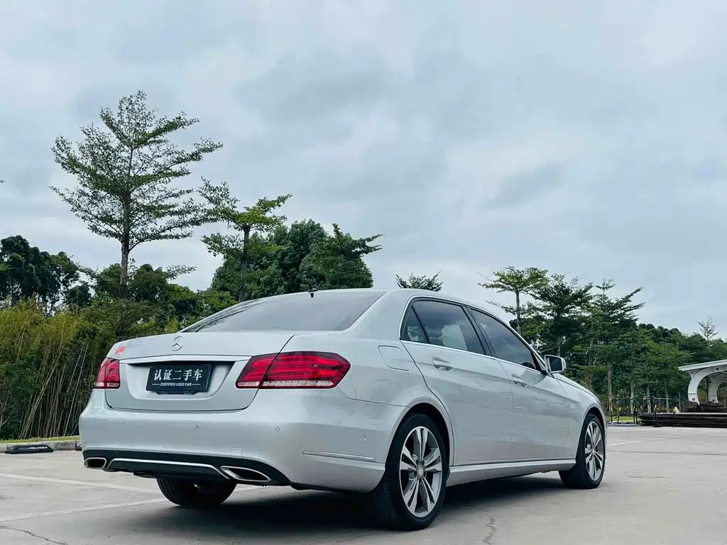 Mercedes-Benz E-Class 2015