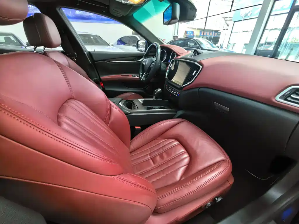 Maserati Ghibli 2016 — фото 15